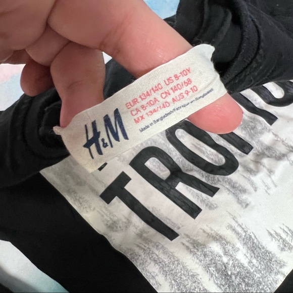 H&M boys boys long sleeve size 8-10 - Picture 3 of 3